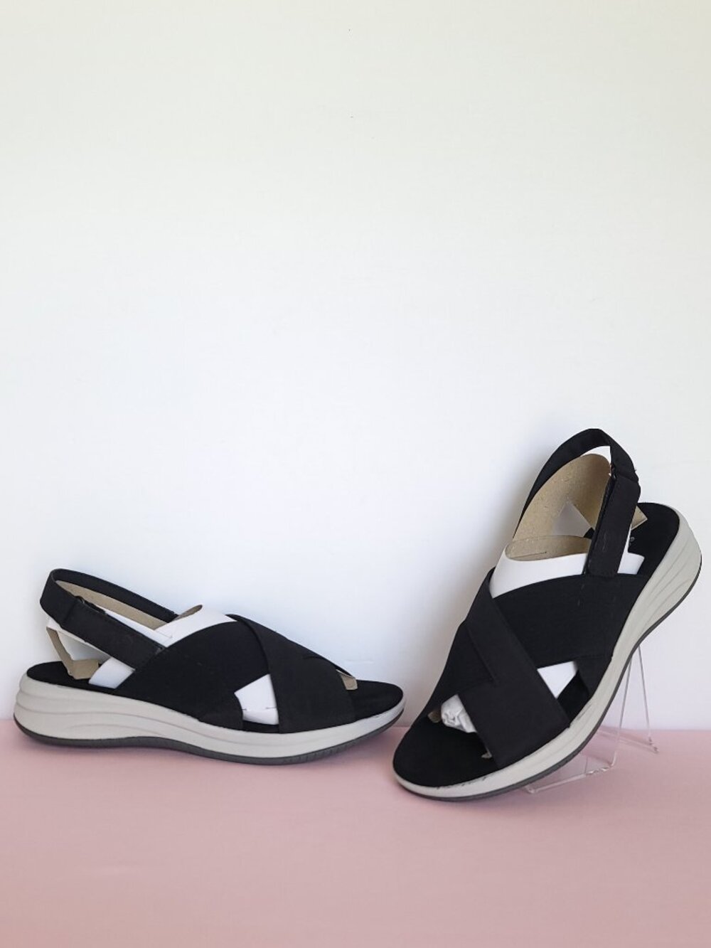 EASY SPIRIT Daimiel3 Sport Sandals- Black color- Women's Size 9M⭐